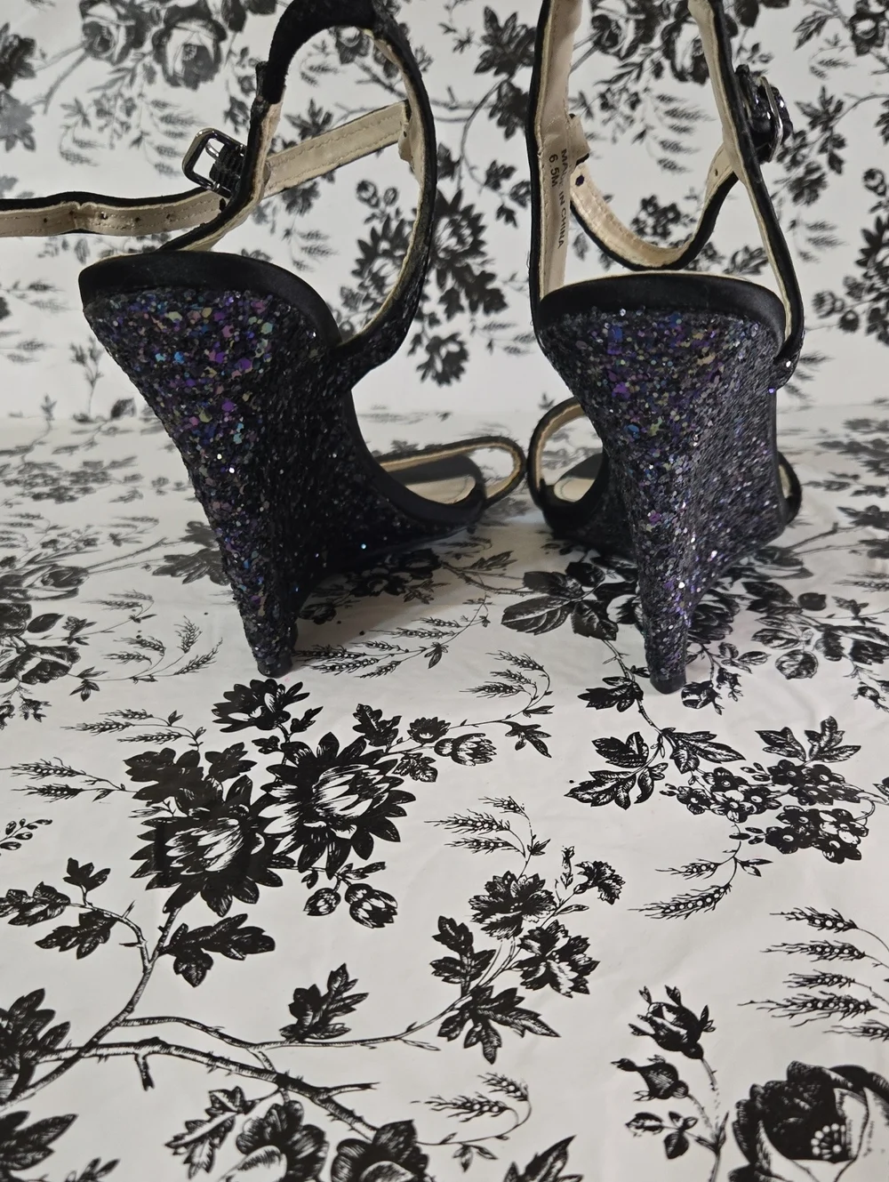 Betsey Johnson Black and Purple Glitter Slingback Heels B114
